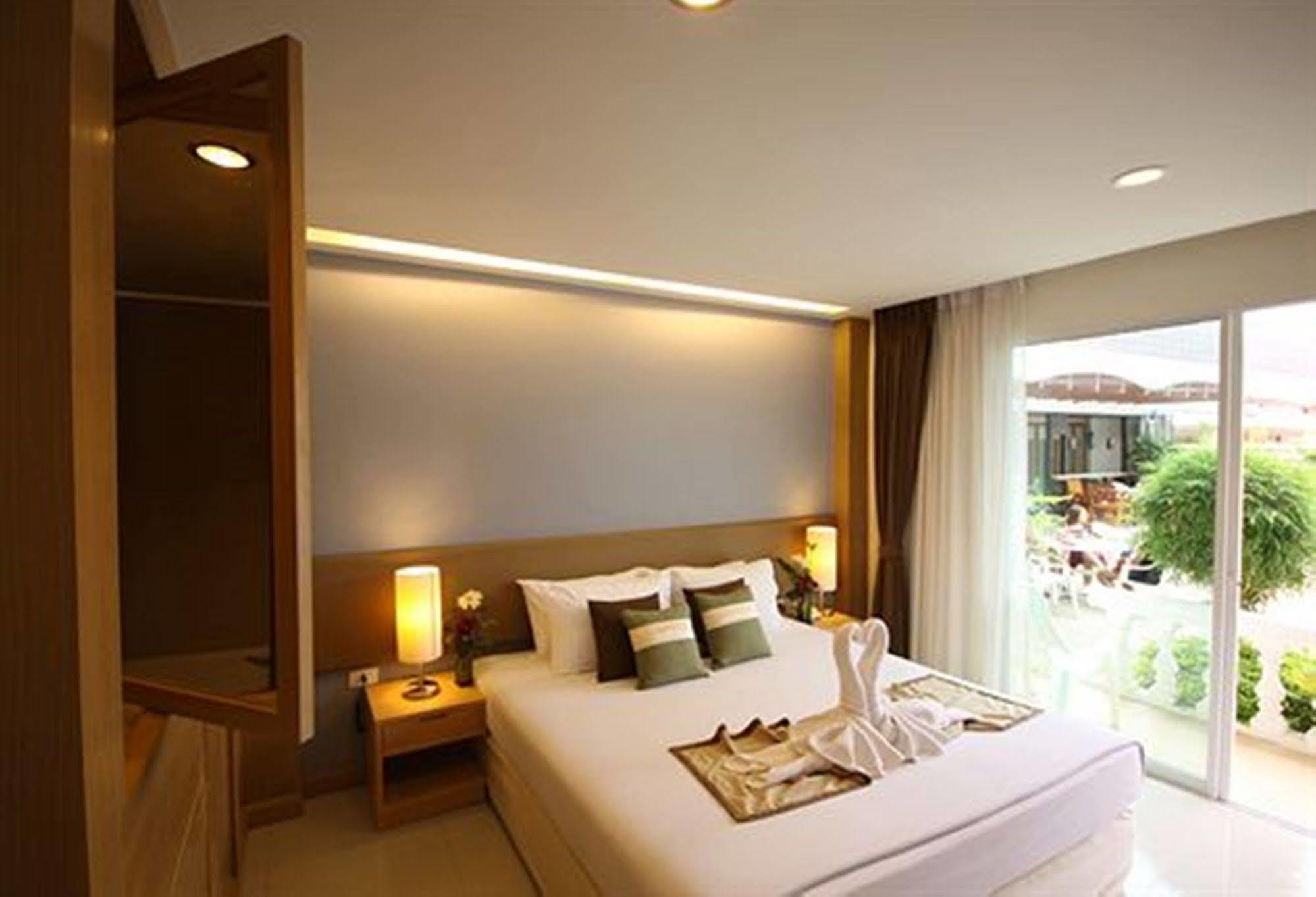 Windmill Resort Hotel Pattaya Exterior foto